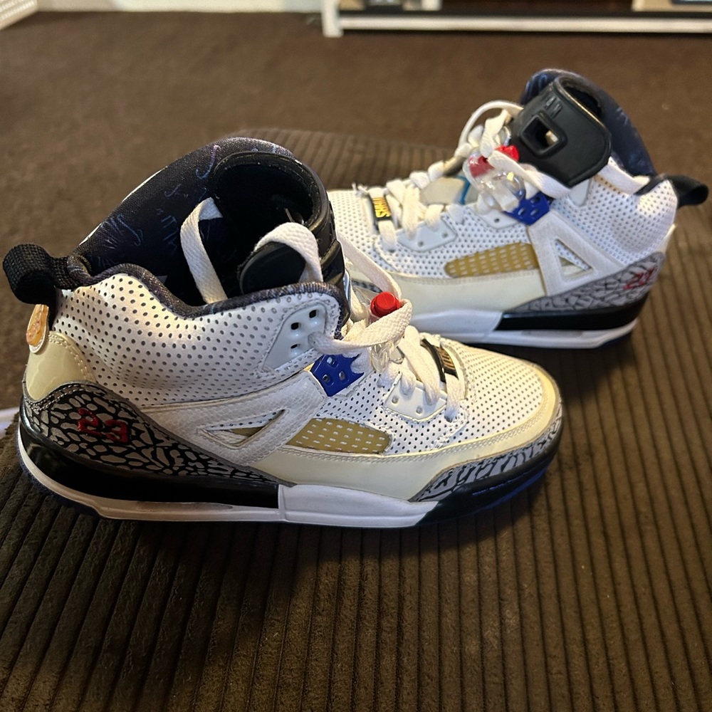 Nike 317321-102 Jordan Spizike GS Size 6Y White Aquatone Varsity Black
